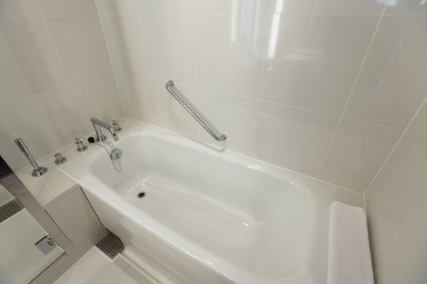 Bathtub Repair in Lincoln