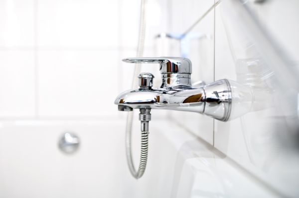 Shower Faucet Repair in Lincoln