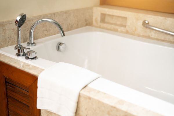 Tub Faucet Repair in Lincoln