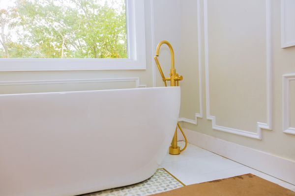 Tub Water Leak Repair in Lincoln