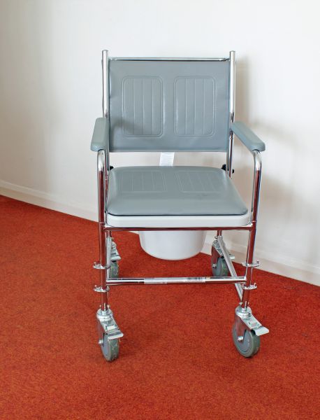 Cost of Commode Replacement in Lincoln